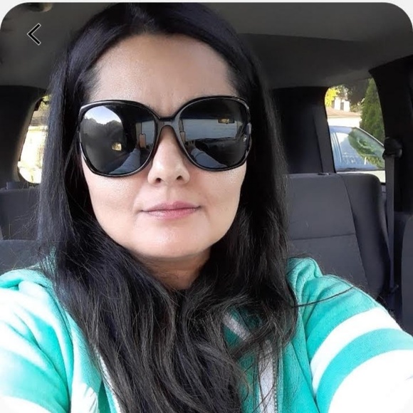 Meet your Posher, Summer - Picture 2 of 2